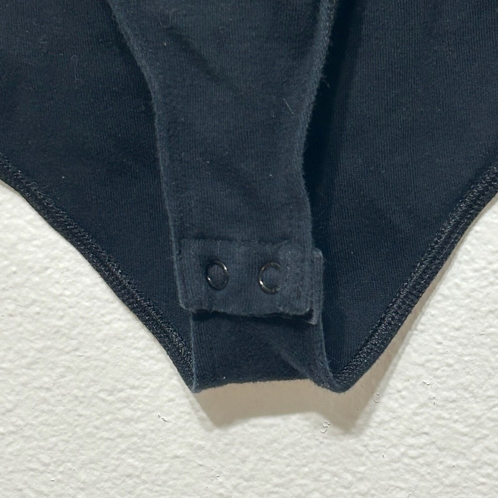 Gap Black Button Snap Modern Scoop Neck Tank Top Bodysuit Women's Size M - Picture 4 of 6